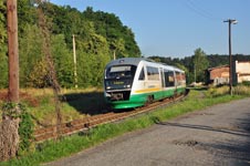 Trilex, Ausfahrt aus dem Bahnhof Bily Kostel